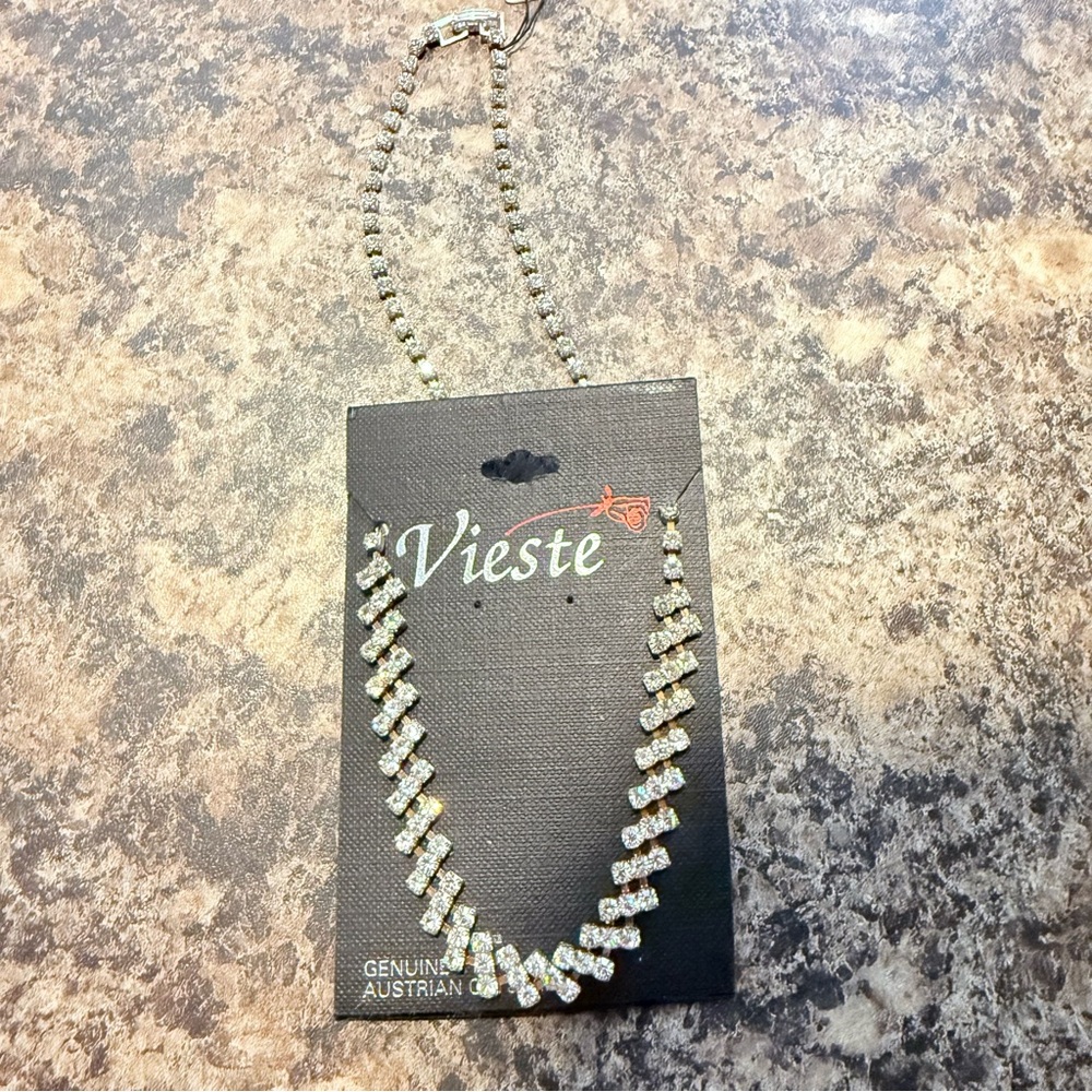 NWT Vieste Austrian Crystal Necklace - Picture 2 of 5